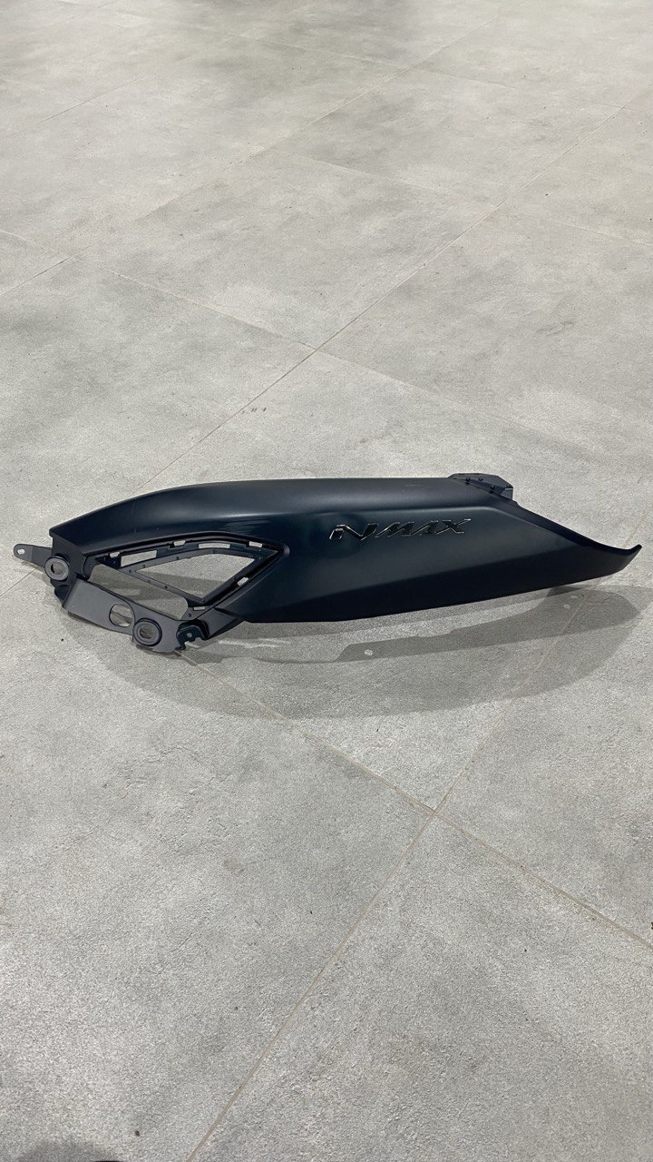 Права бічна кришка Yamaha 125-155 2021-2022
