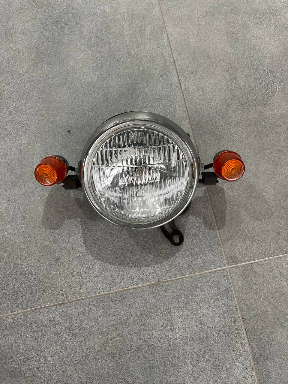 Фара на мотоцикл Yamaha TW200-225
