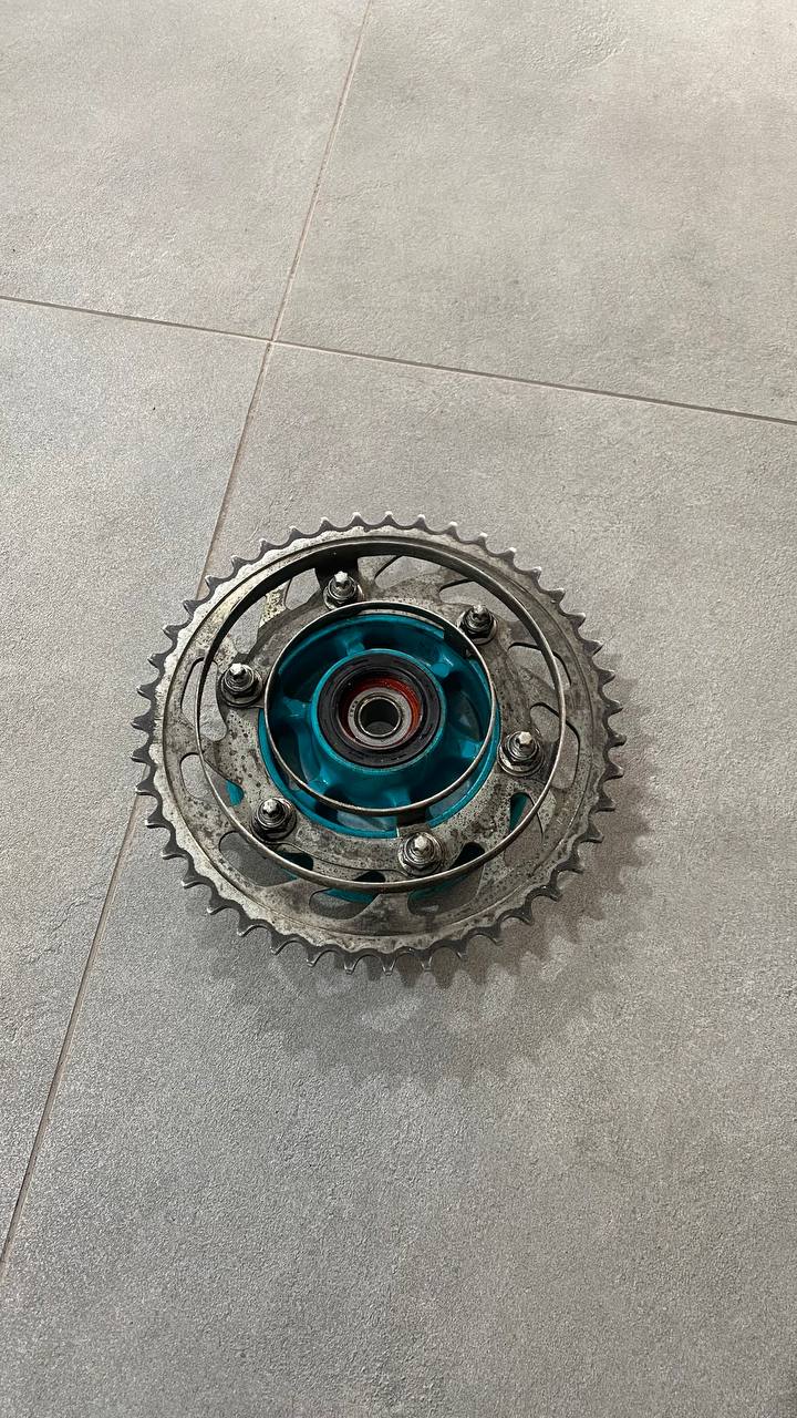 Задня зірка з кріпленням гумового демпферу Yamaha MT03 MTN320 2023