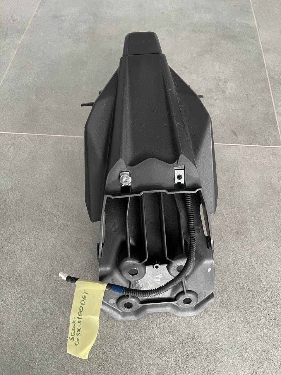 Хвіст з підсвіткою номера Suzuki GSXR 1000
