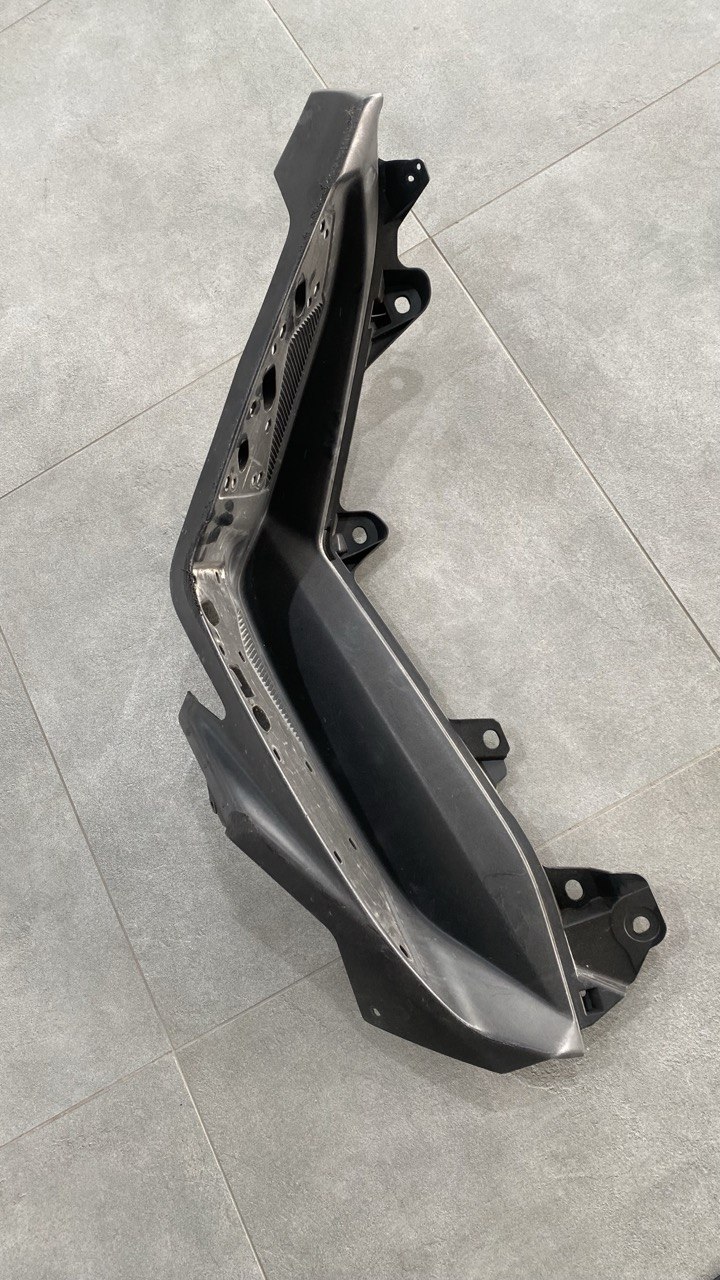 Ліва підніжка Yamaha NMAX 125 155 2015-2020