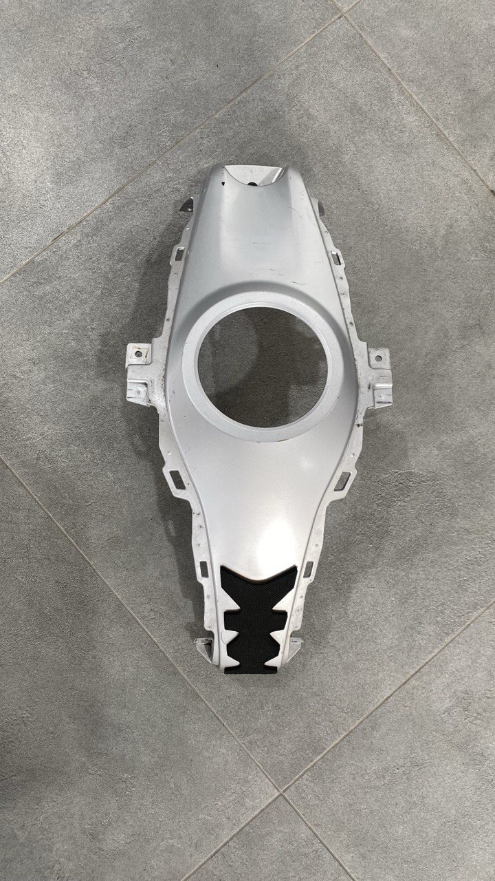 Кришка паливного бака Yamaha YZF R3