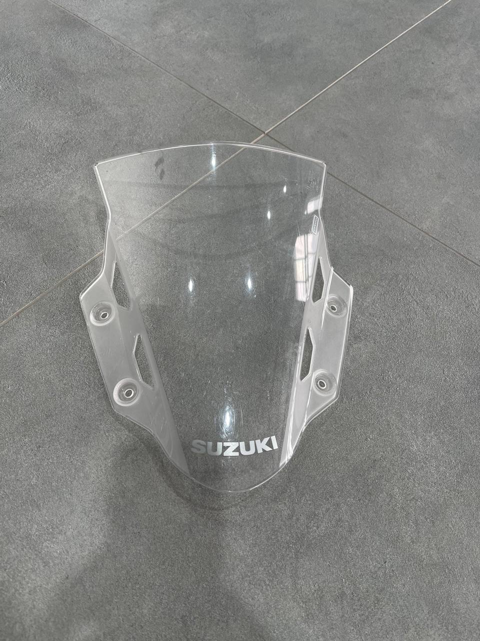Вітрове скло Suzuki GSX250R 2017+