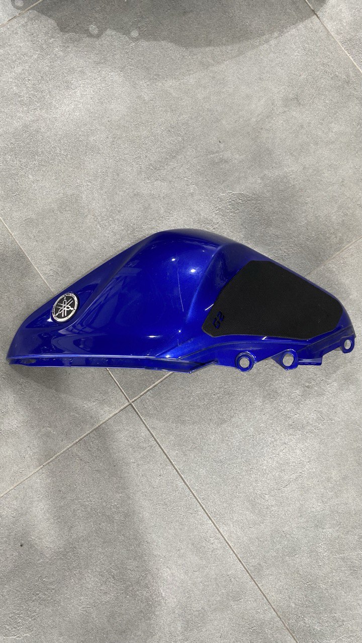 Накладка паливного бака Yamaha R3 ліва 2014-2019