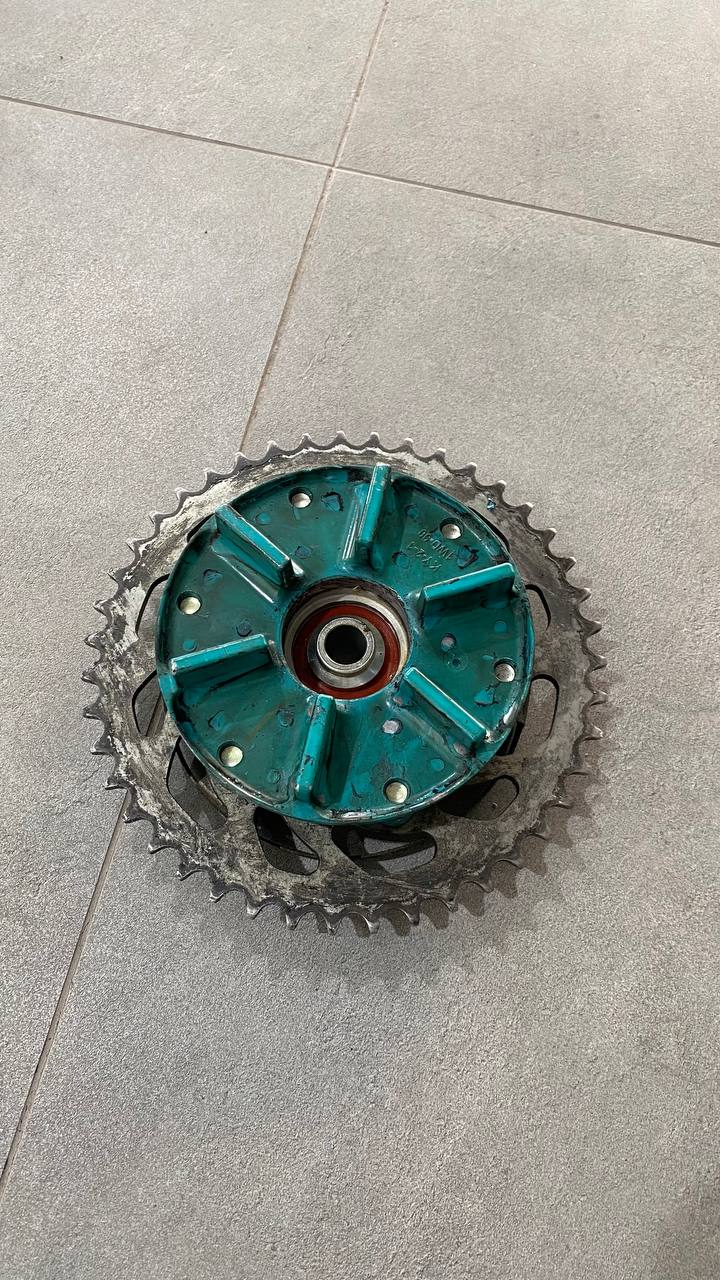 Задня зірка з кріпленням гумового демпферу Yamaha MT03 MTN320 2023