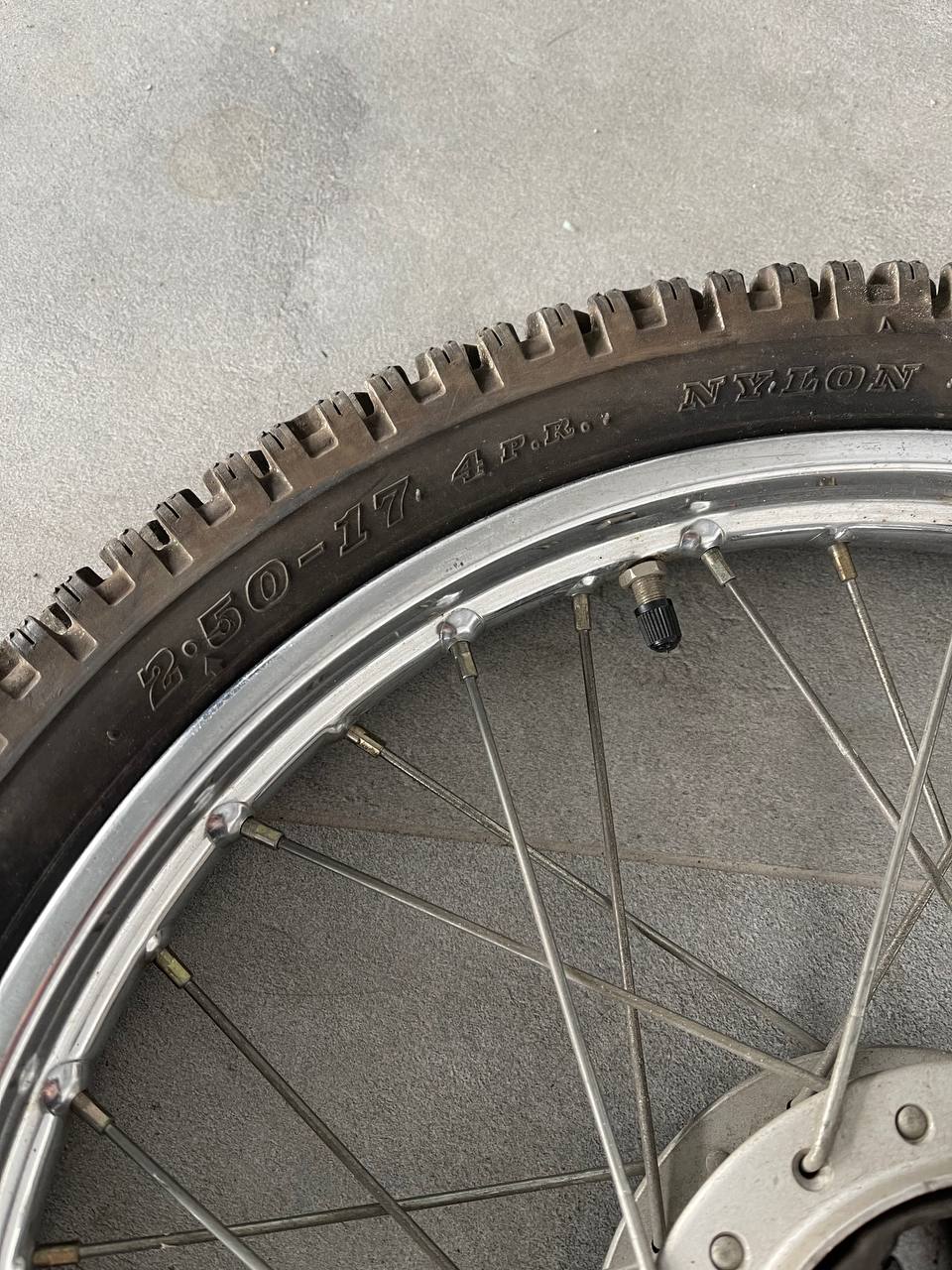 Колесо (задне) в зборі Dunlop Snow S106 з диском скутер Honda Super CUB 50