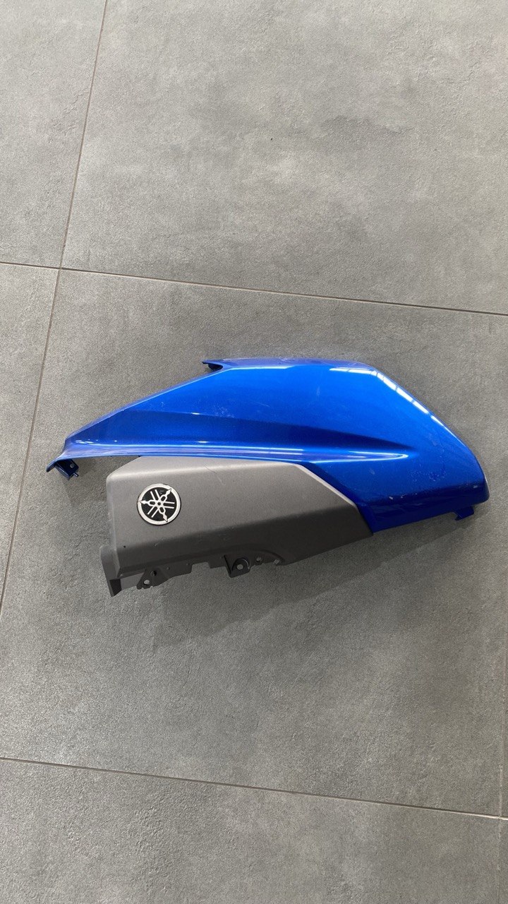 Права панель Yamaha NMAX 125 2019