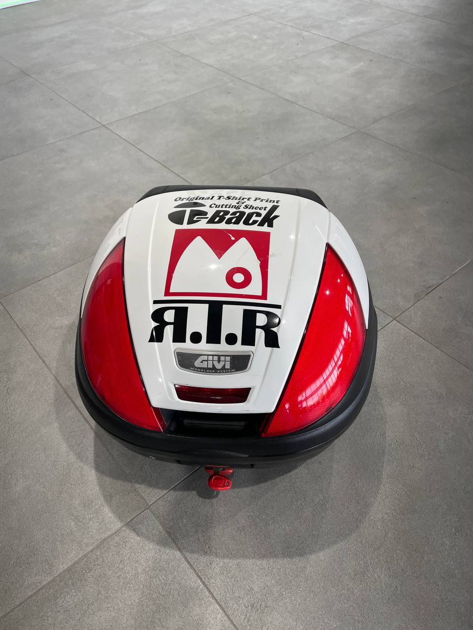 Кофр Givi E370 37л 