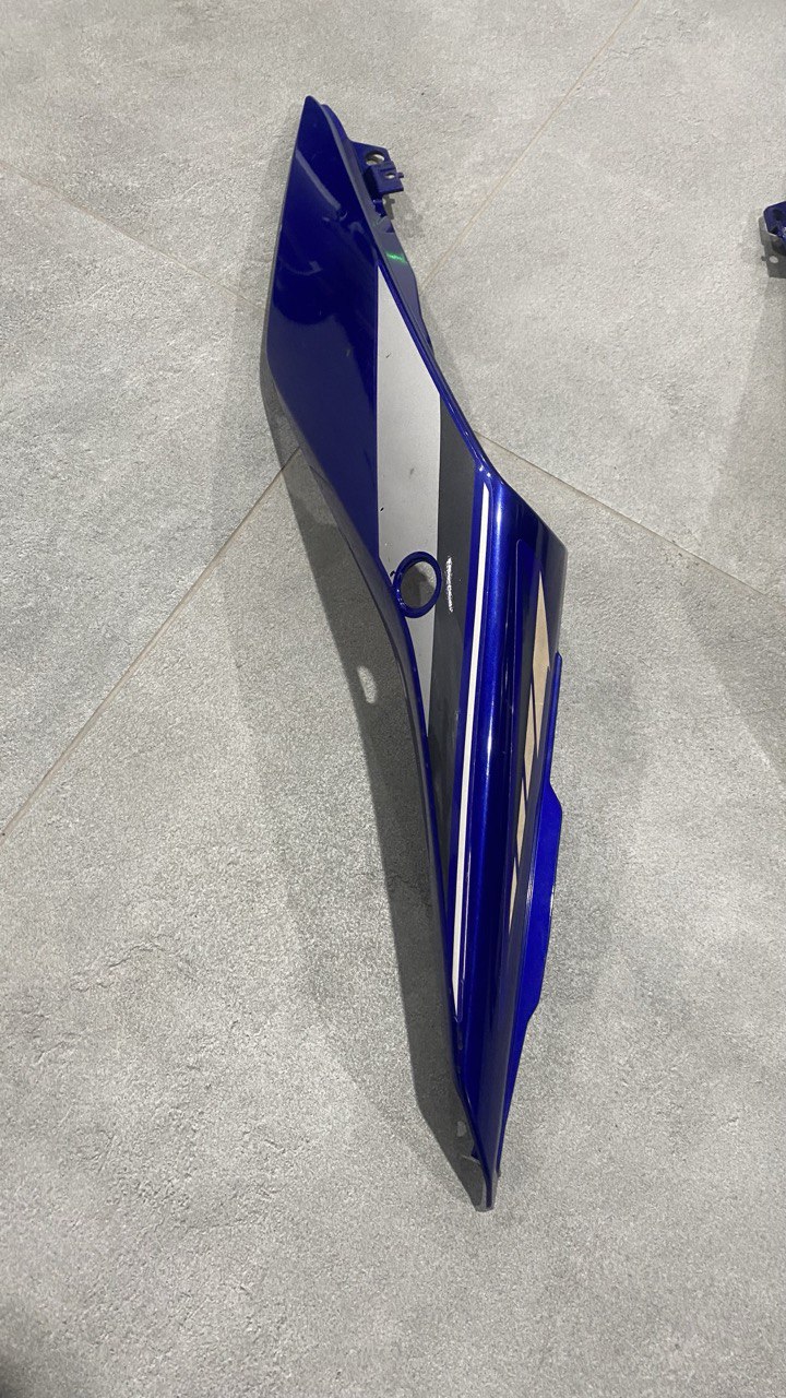 Ліва задня кришка Ymaha YZF R3 R25